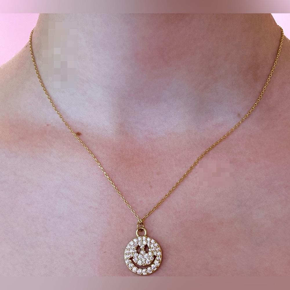 Gold Smiley Face Pendant Necklace - Picture 3 of 3